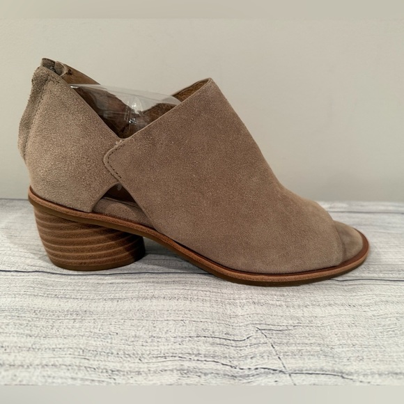 SOFFT Tan Mules with Comfortable Fit and Stylish Design/size 7 - Picture 2 of 9